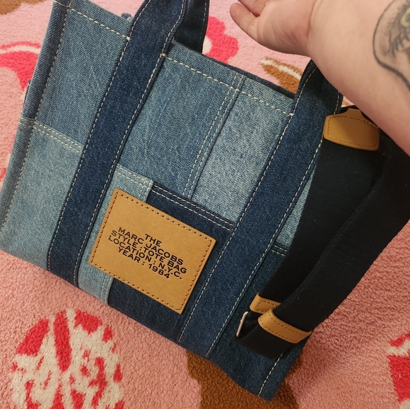 Marc Jacobs The Tote Bag in denim! - Picture 4 of 6